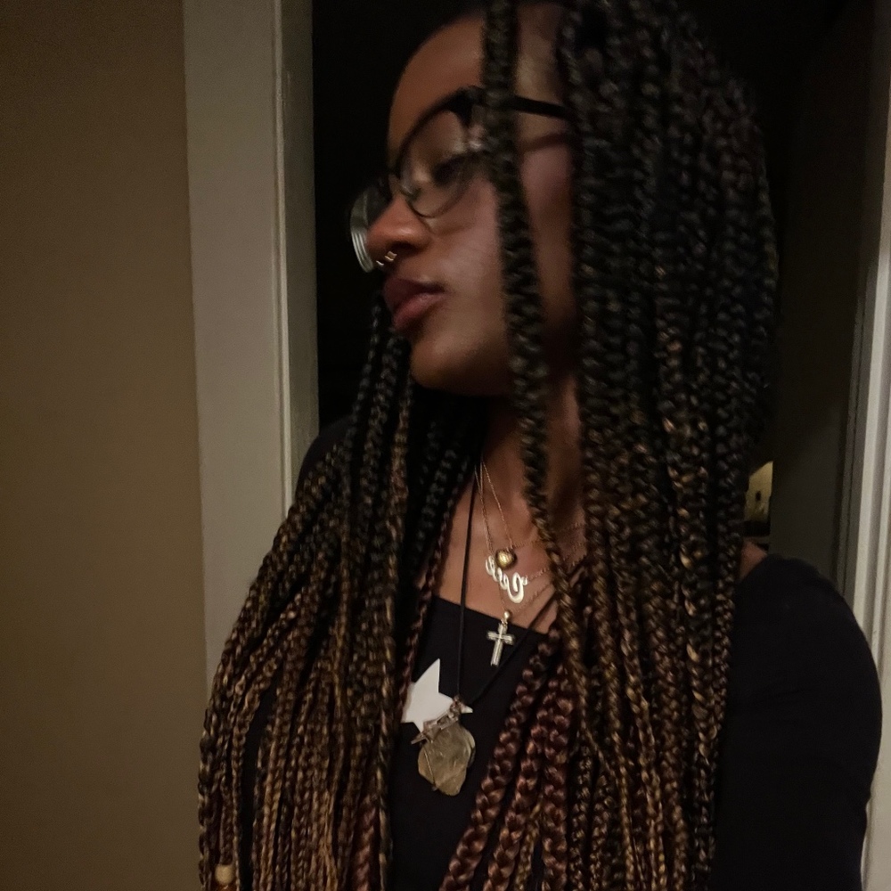 Meet your Posher, Celia